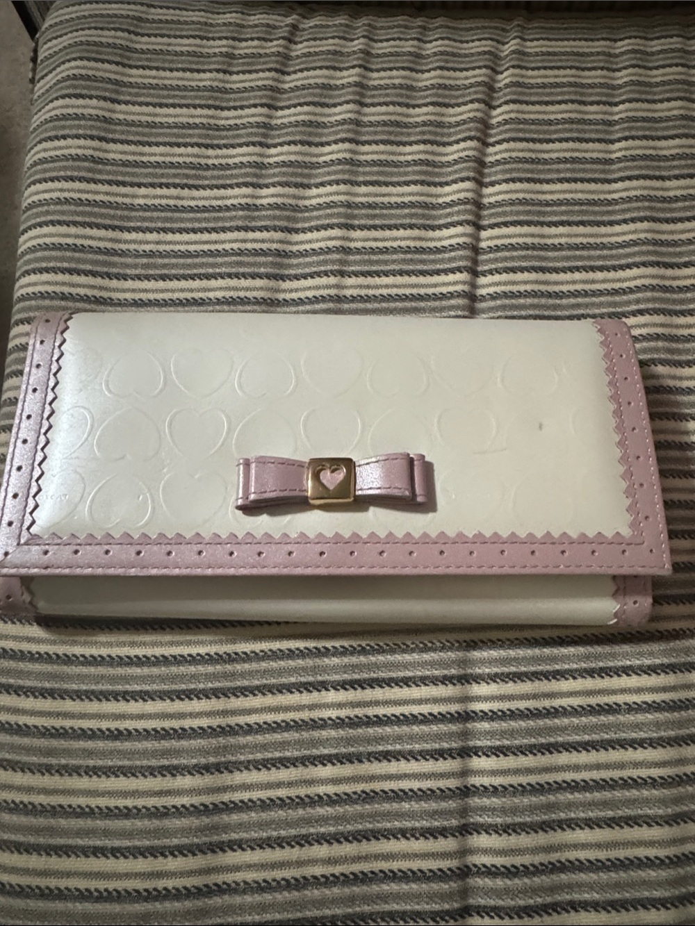 Chic White Wallet with Light Pink Bow Trim